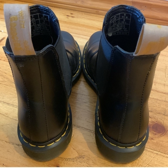 Doc martens black VEGAN barely used - Picture 5 of 7